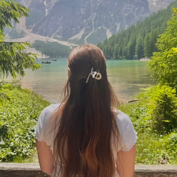 @alexandra.scrl