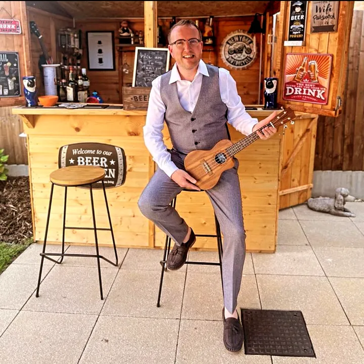 @ukuleleking