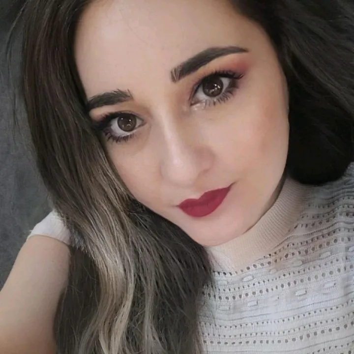 @morenas8787