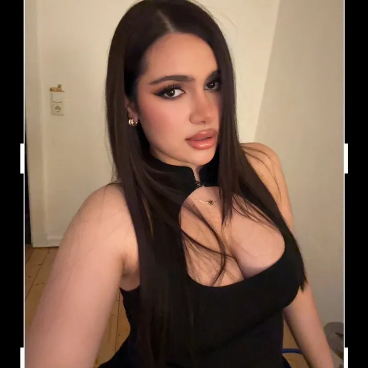 @__rokhsare_