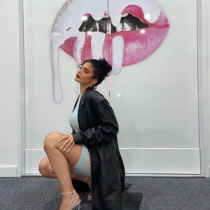 @ukshoeua4xi