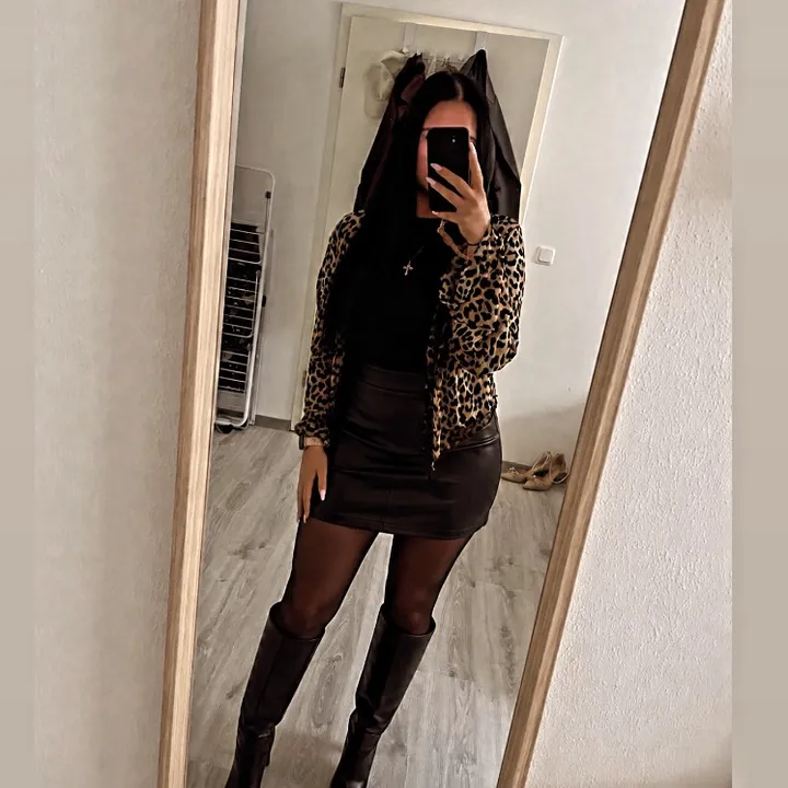 @laauraa__97