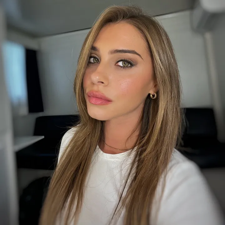 @marychiaro