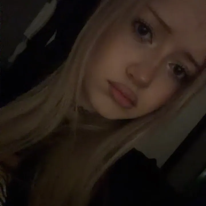 @bbyblondie2