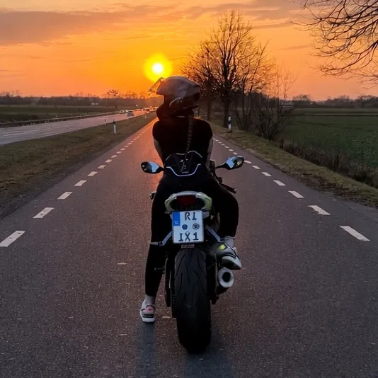lisa1000rr
