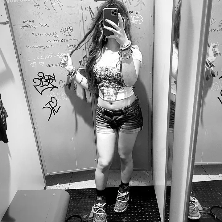 @lil._iri