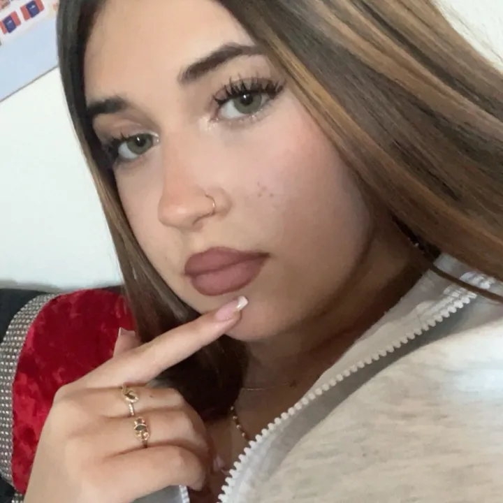 @..niicole.p