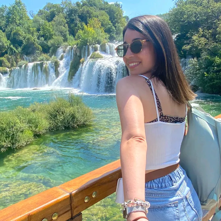 @elisabusiello6