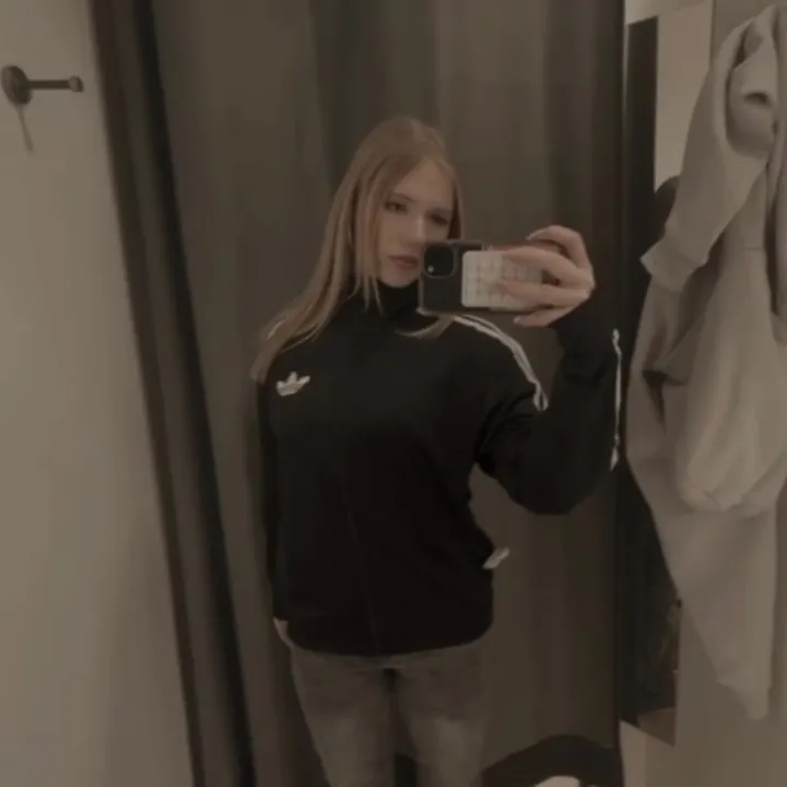 @xy.pia28