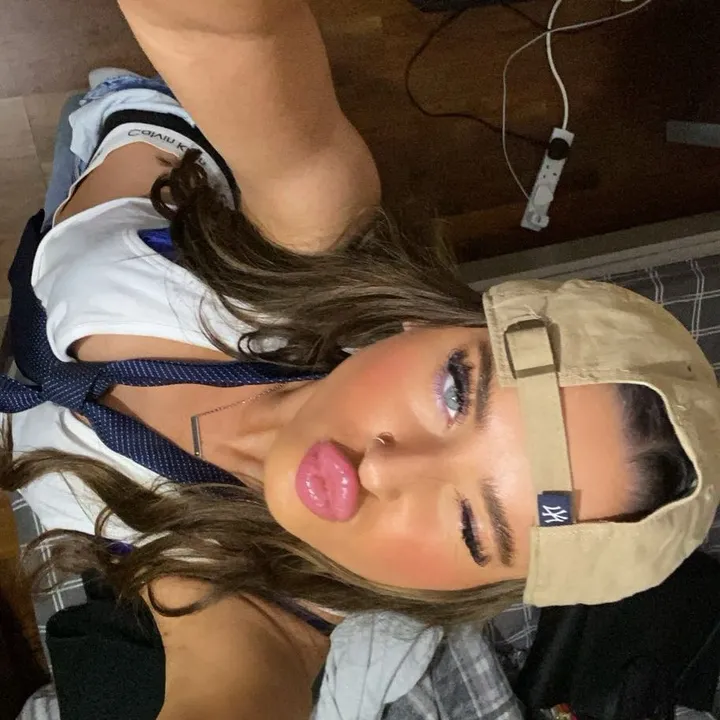 @izzchayy