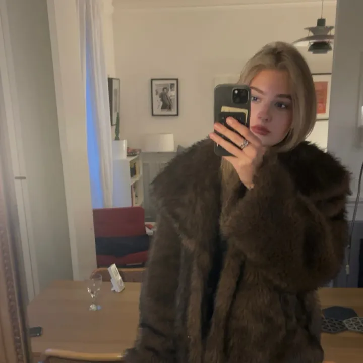 @lucy.sbr