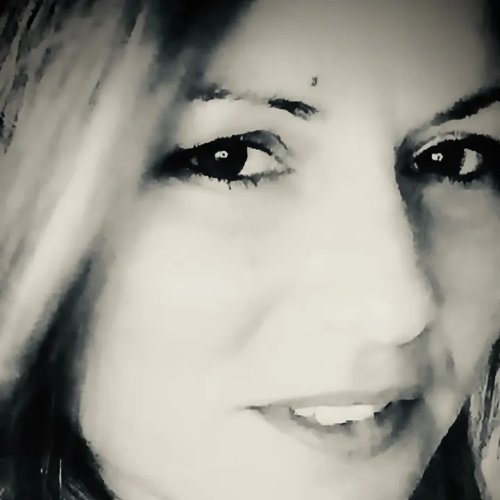 angela_ce78