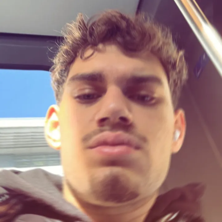 @onlydanielde