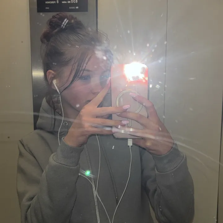 julie.jbi