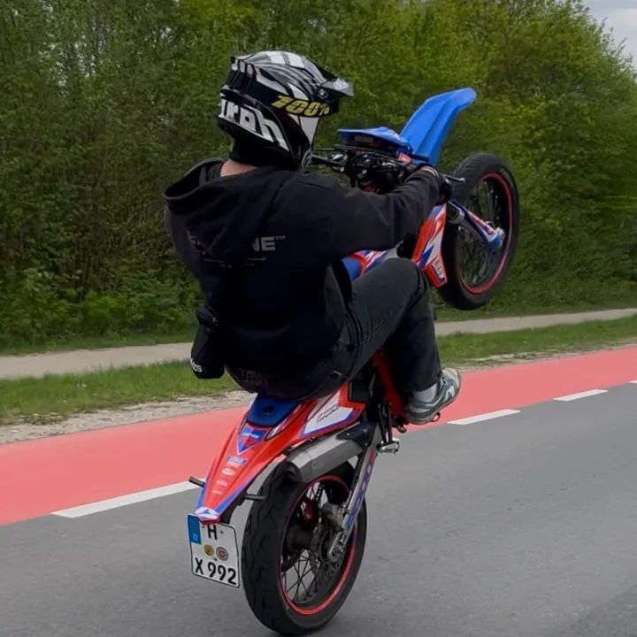 @max_supermoto