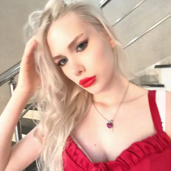 ana_.plopaofficial