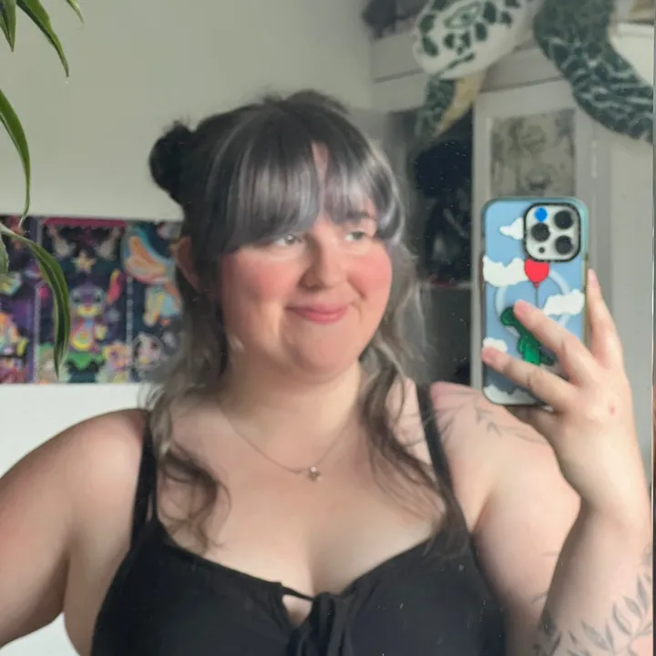 @theartyvalkyrie