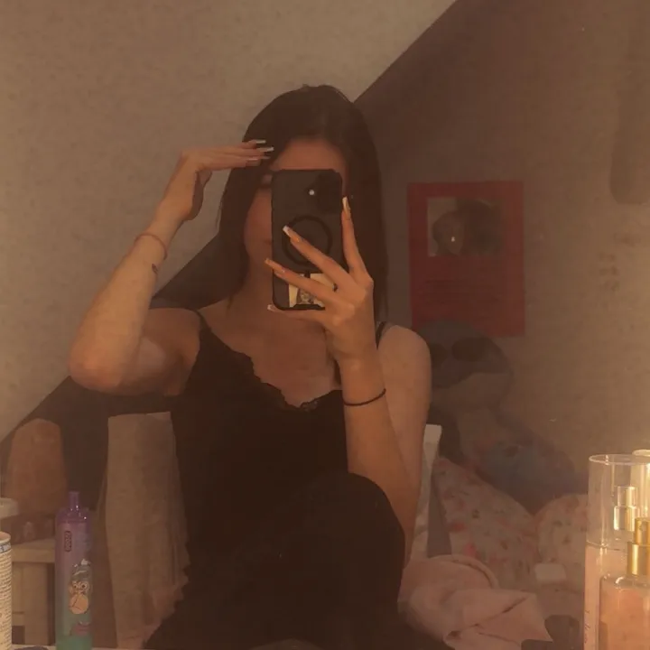 _444_leonie