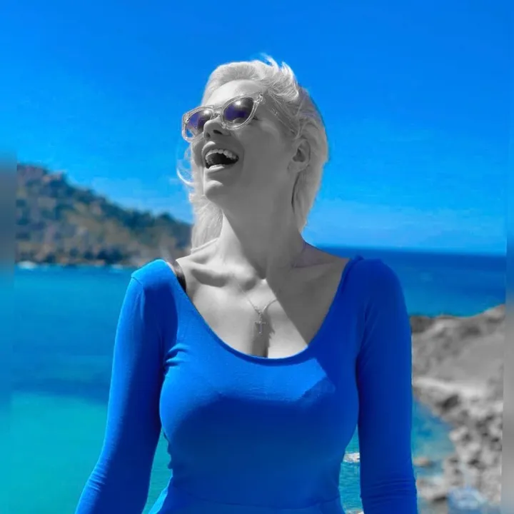 lana.fitline