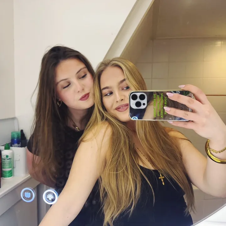 simoneesmee
