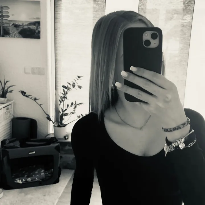 @elly.pii