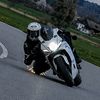 white_r7_