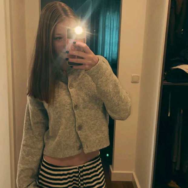 @claraaaaa1838