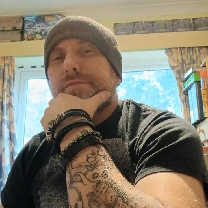 @met4lheaddad
