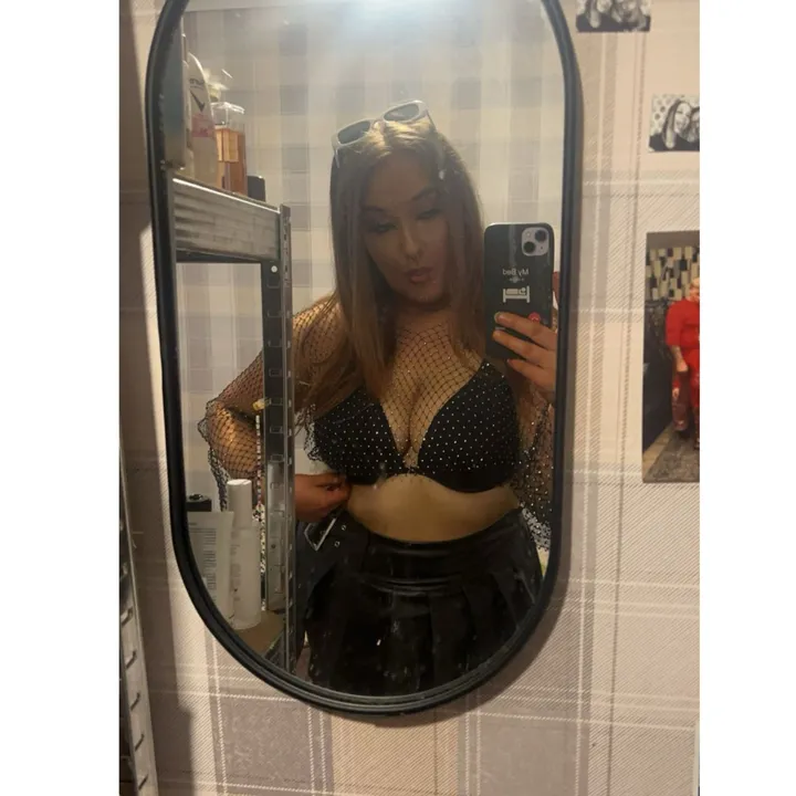 ellie_19xx