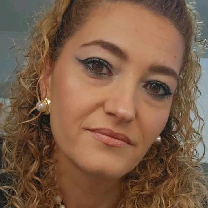 ioanavioletaszasz