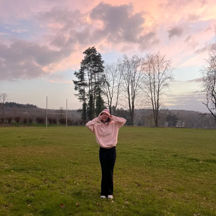 @zoee.jnsss