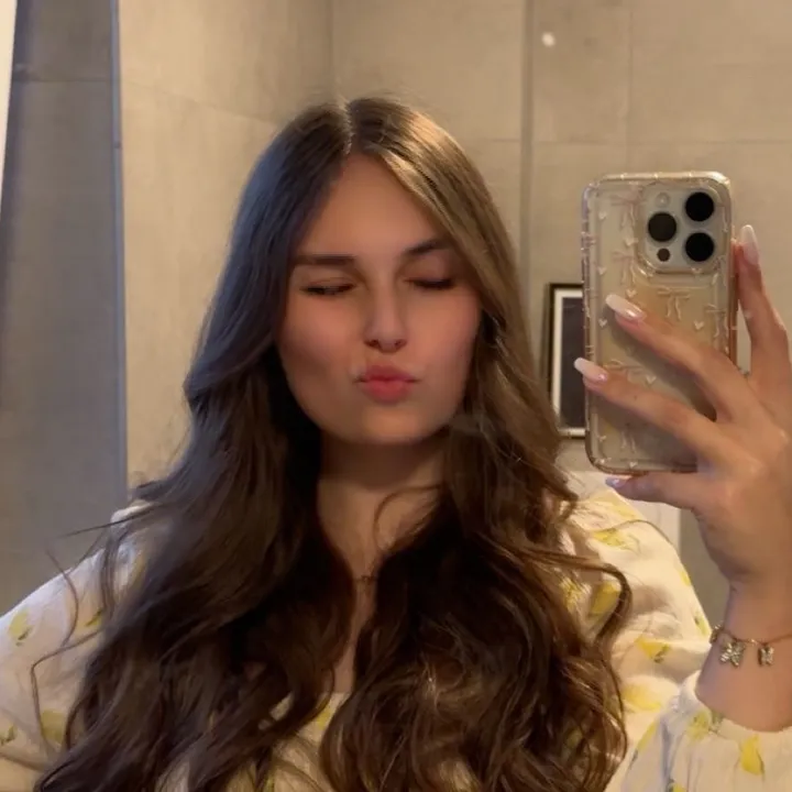 @heyitsslisa