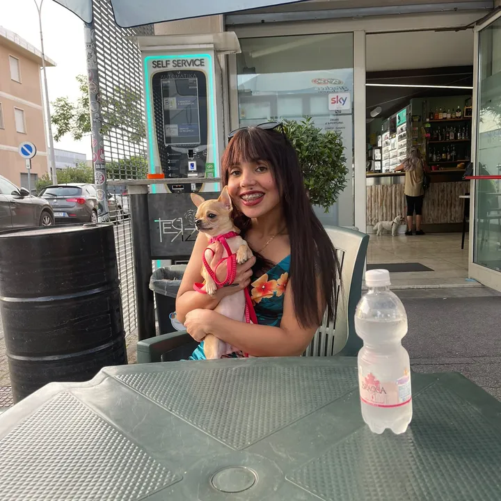 @simonaafior