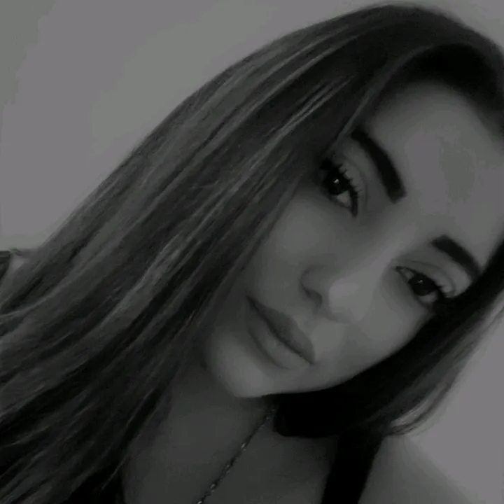 @elisa7899