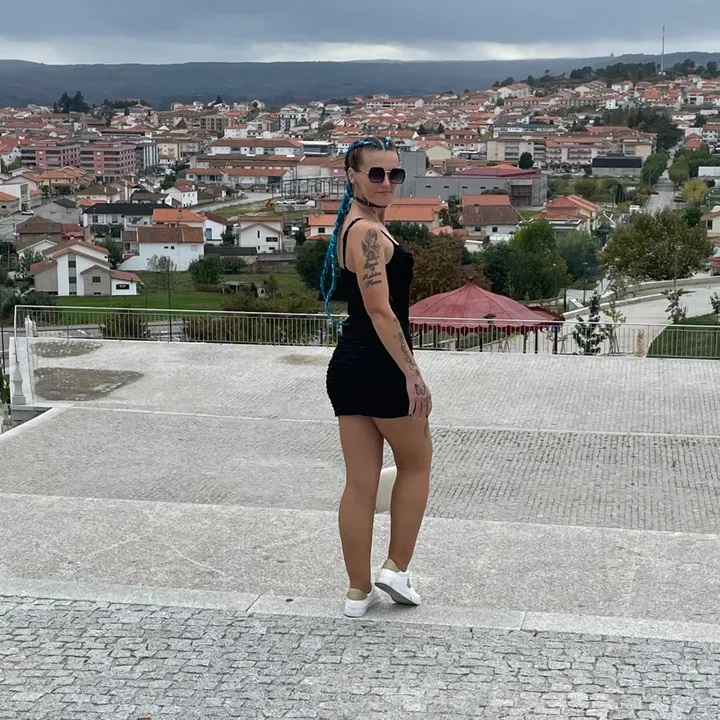 @raquellomba215