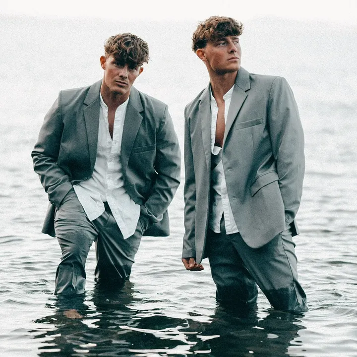 @fllowtwins