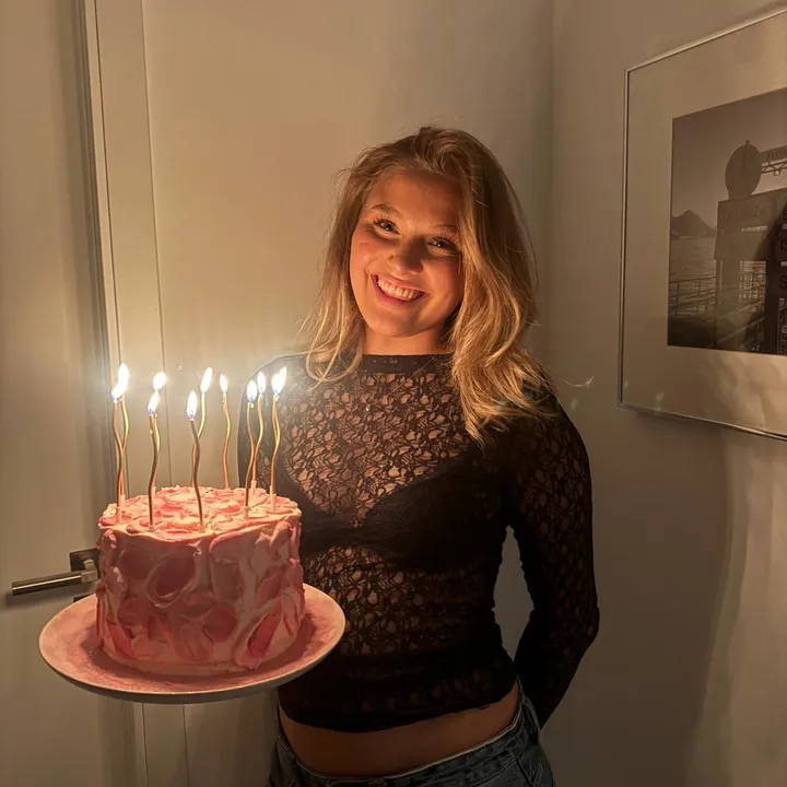 @emi_loehr