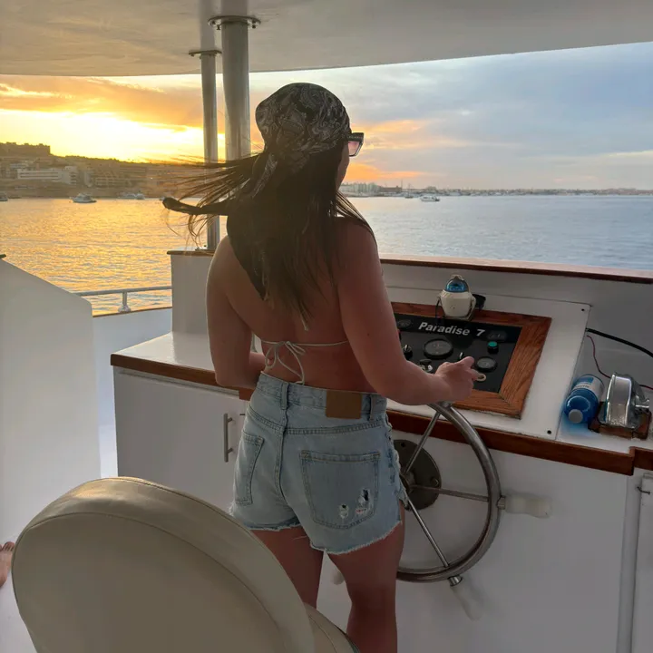 sarah_sunshine000
