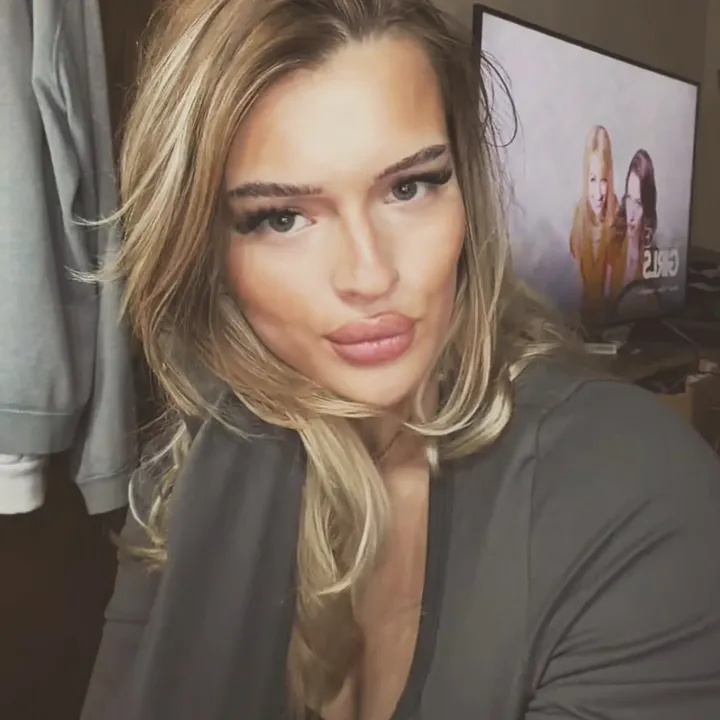 sophii.blonde