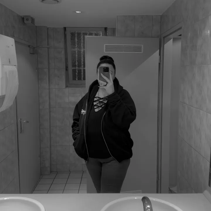 x_not.your.wifey_x
