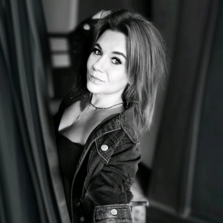 izzi989