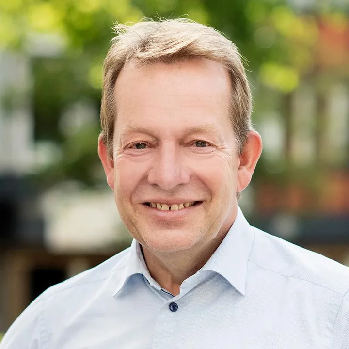 steffen.mues