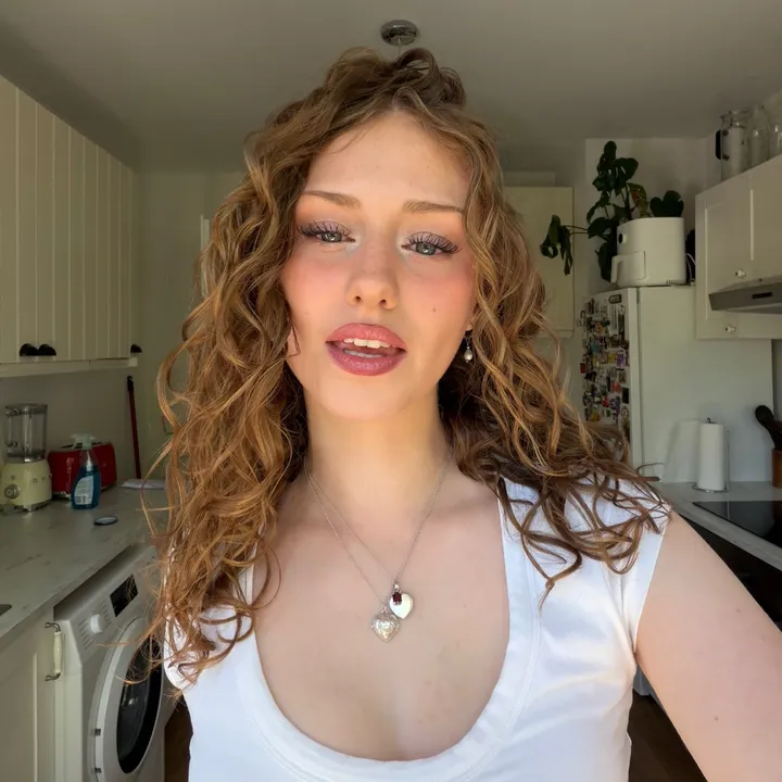 @yanaclare