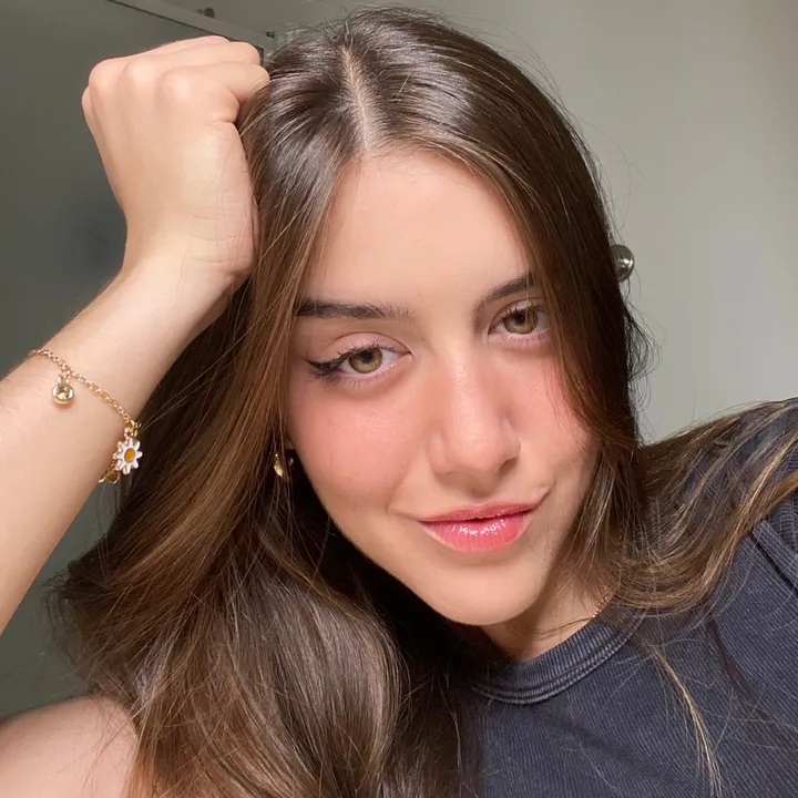 @bibisoares