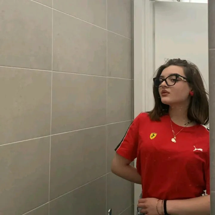 @_elenalogiudice_