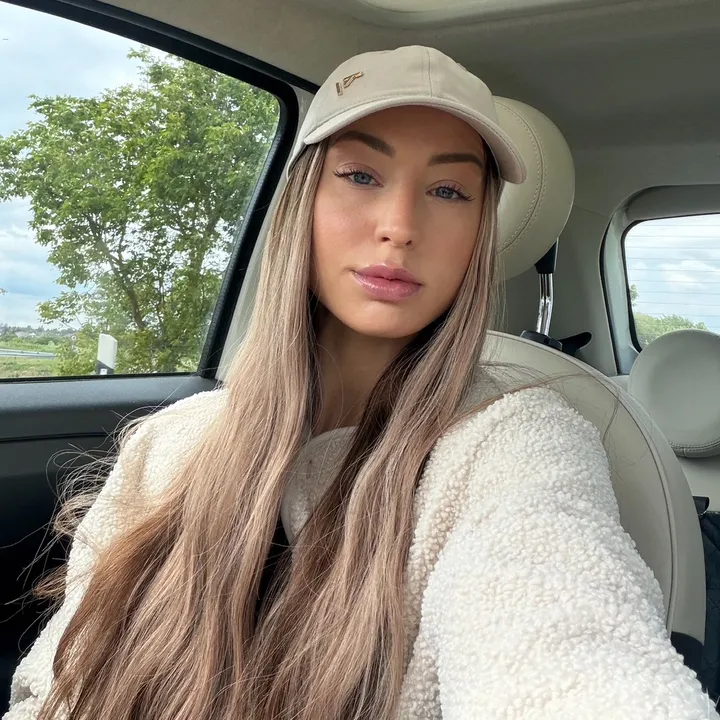 @celine_htr_
