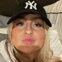 thickwhitegirllolo