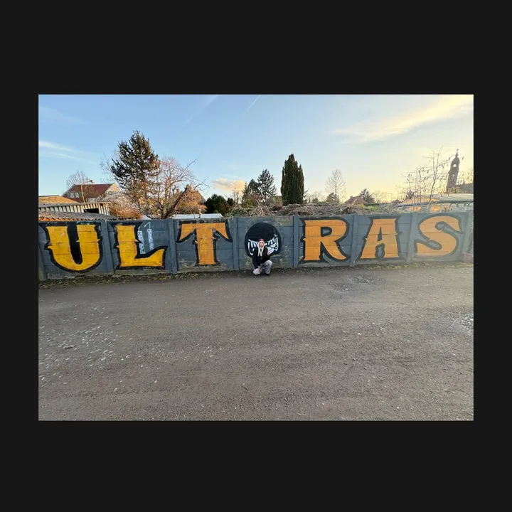 @universum333