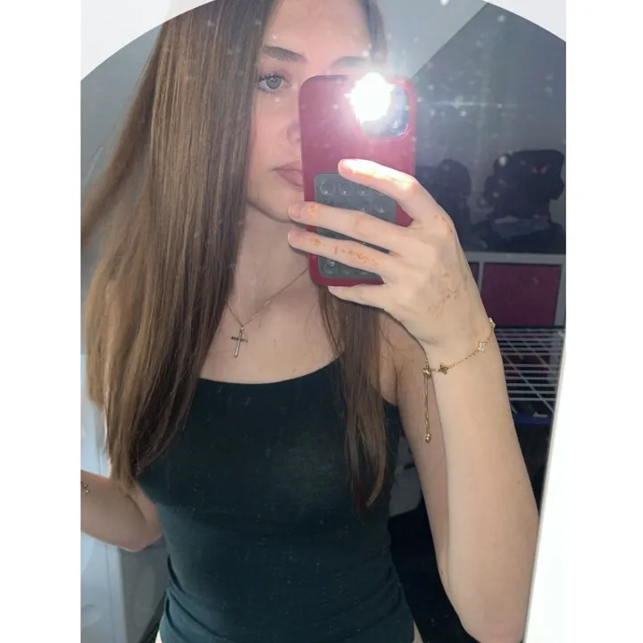 @zoe.07122