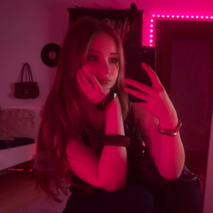 isabellajuliee